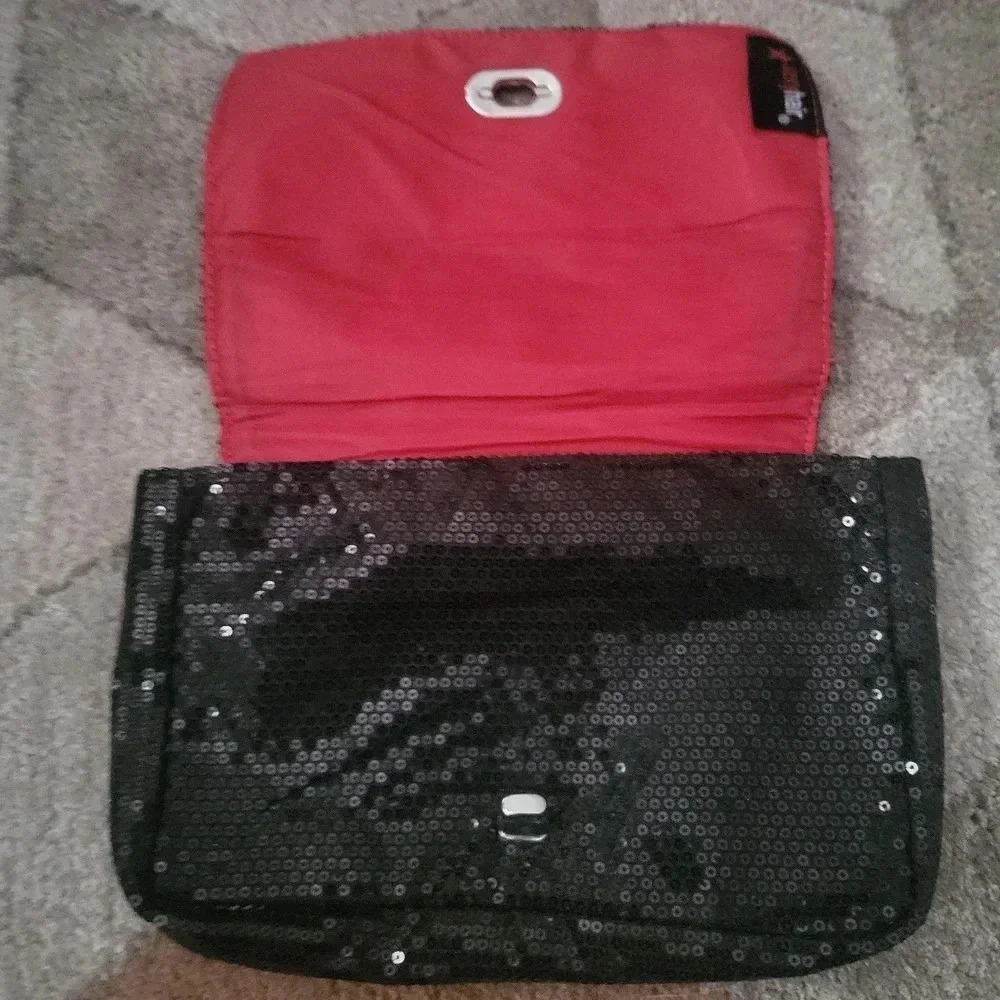 Sequented clutch - Picture 2 of 2